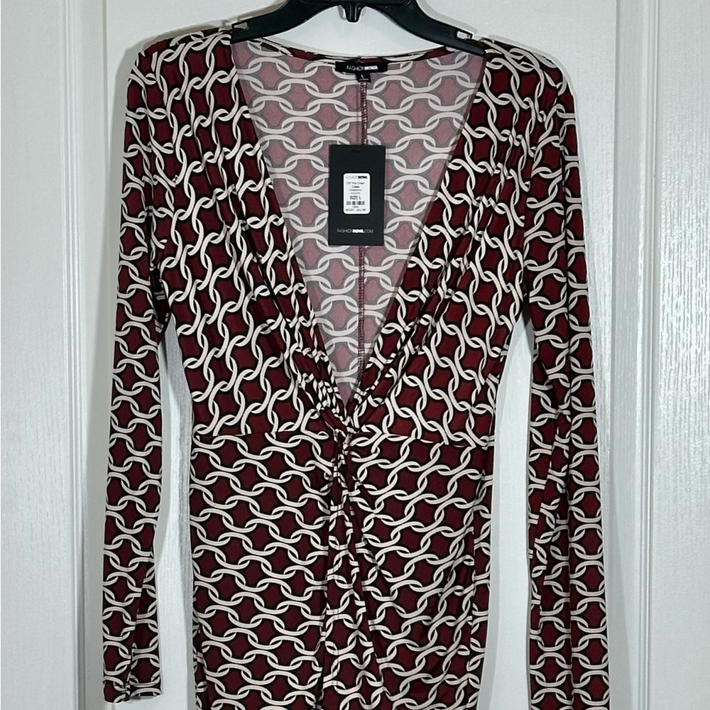 NWT—Fashion Nova Burgundy and White Chain Print Mini Dress